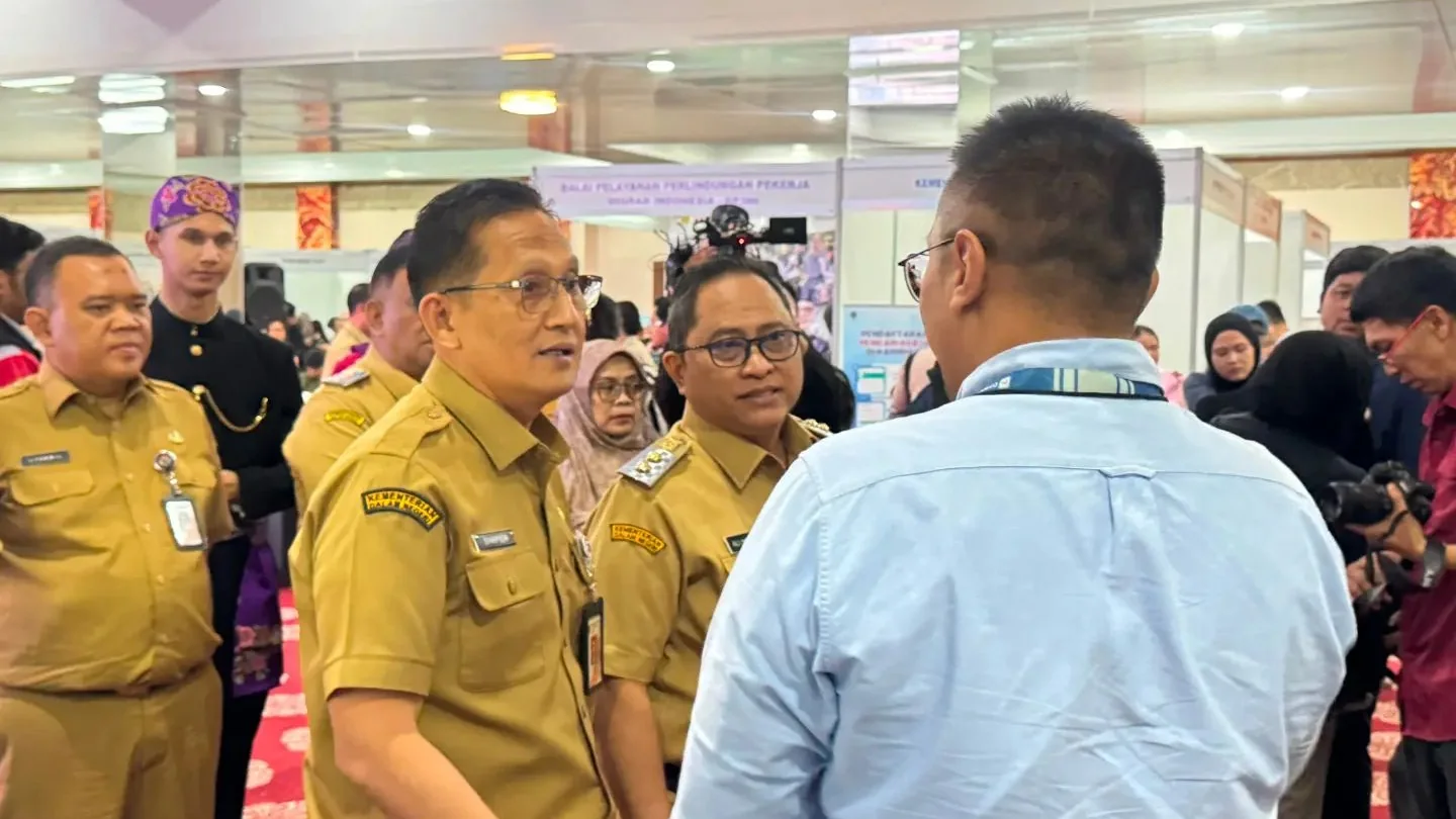 Pelayanan dan kegiatan ketenagakerjaan Disnaker Kabupaten Sampang